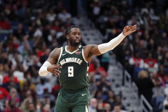 杨瀚森22+11青岛胜辽宁 王哲林13分上海胜江苏